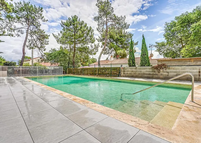 In Дом отдыха *